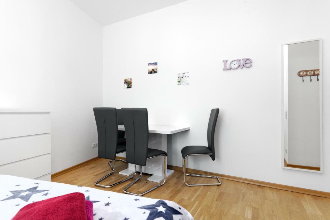 Grand Mitte Apartment